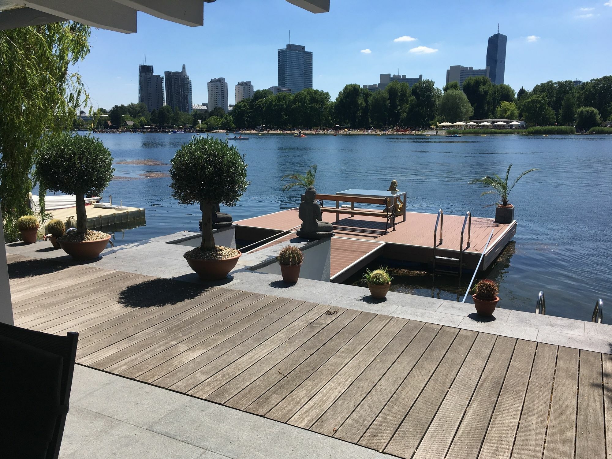 Ajo Vienna Beach - Contactless Check-In المظهر الخارجي الصورة